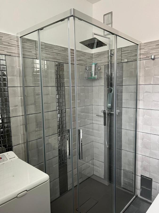 Gorgeous 2 Bedrooms Holiday Apartement Nice Eksteriør billede