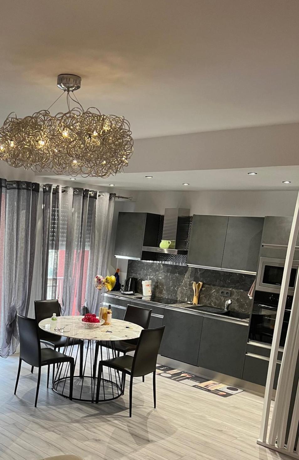 Gorgeous 2 Bedrooms Holiday Apartement Nice Eksteriør billede